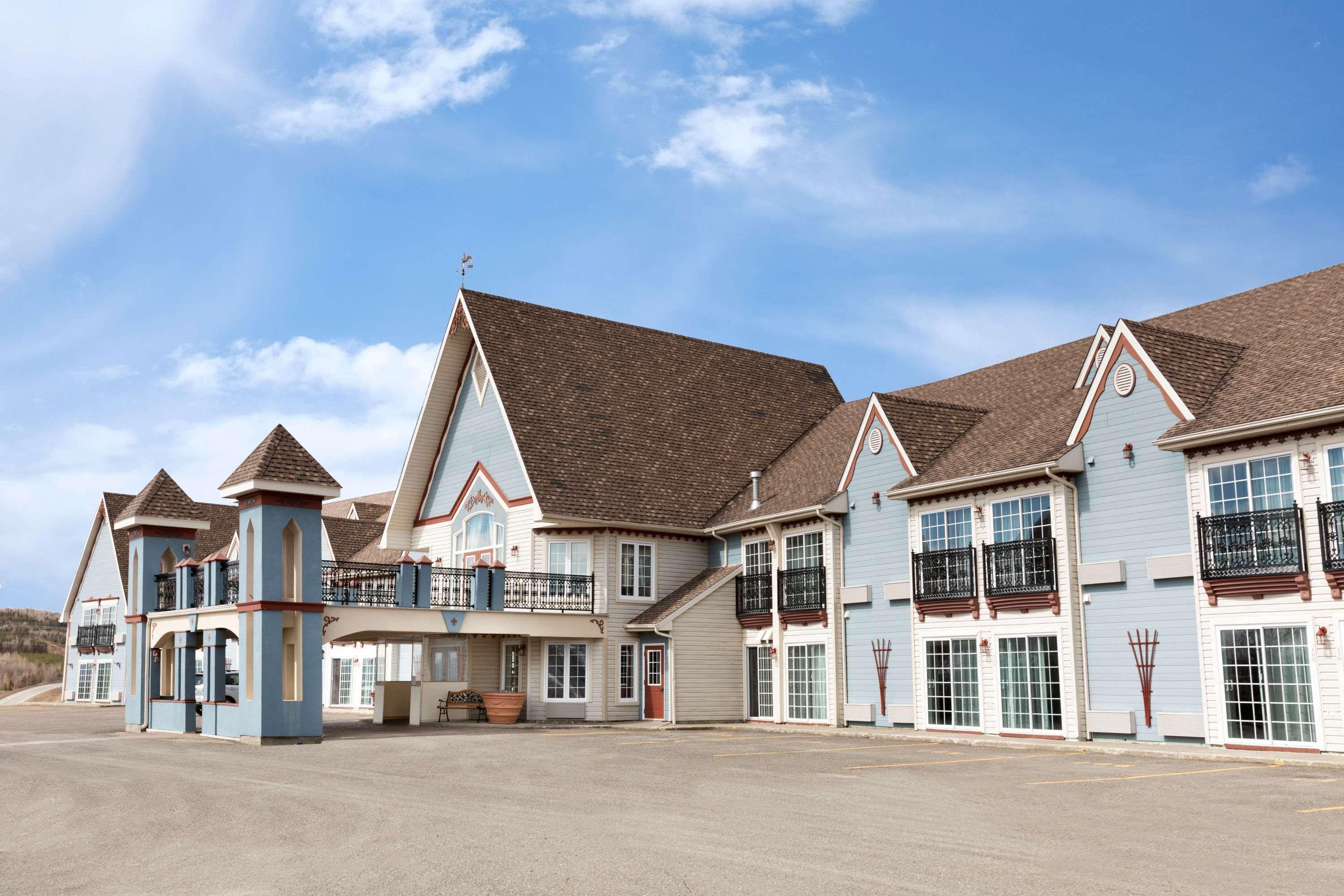 Days Inn By Wyndham Edmundston Dış mekan fotoğraf