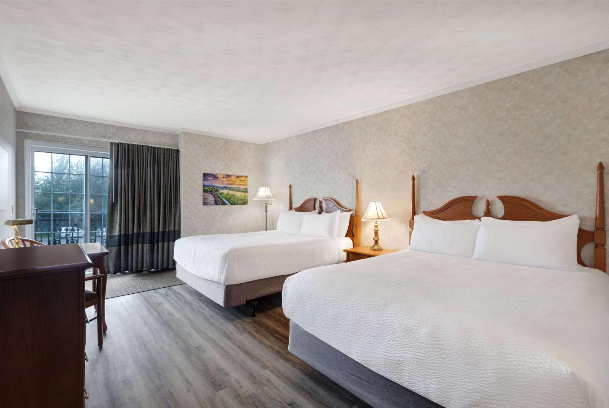 Days Inn By Wyndham Edmundston Dış mekan fotoğraf