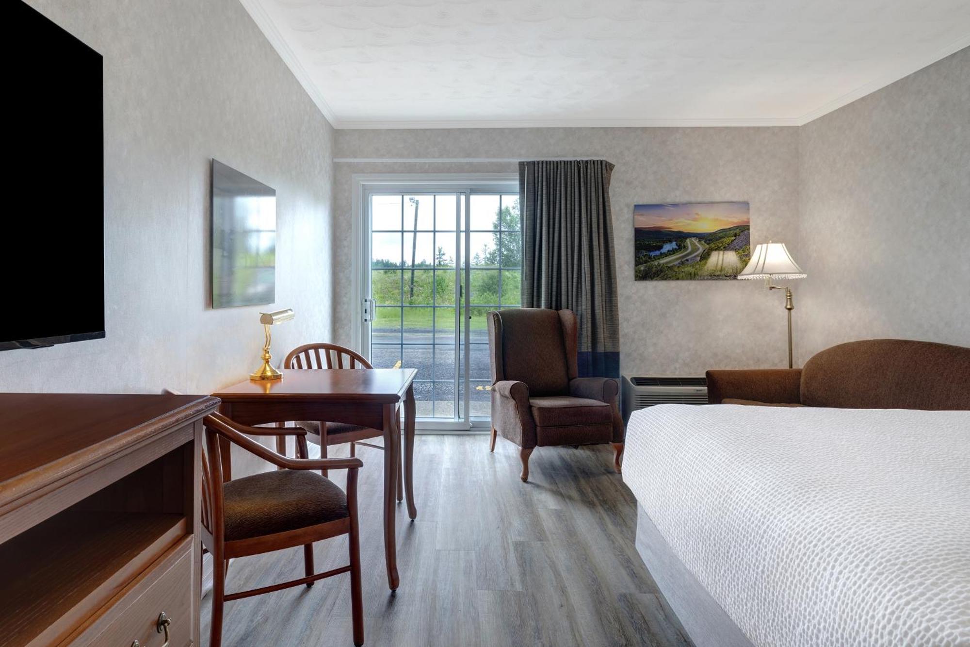 Days Inn By Wyndham Edmundston Dış mekan fotoğraf