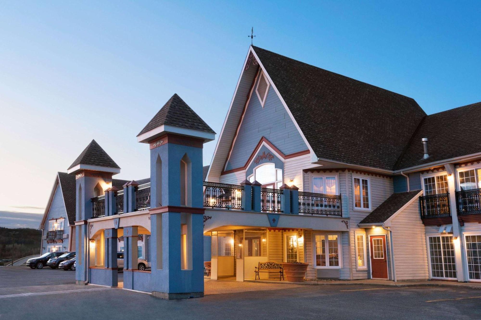 Days Inn By Wyndham Edmundston Dış mekan fotoğraf