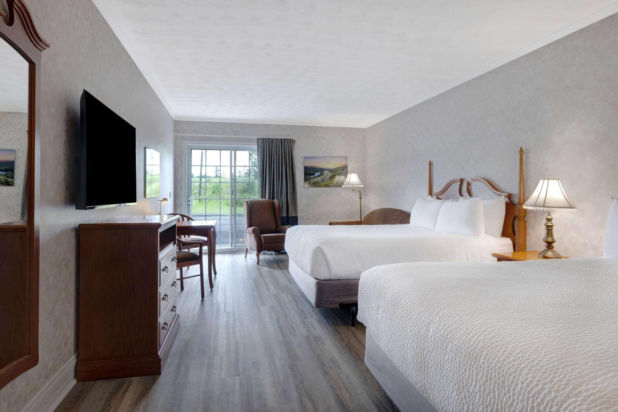 Days Inn By Wyndham Edmundston Dış mekan fotoğraf