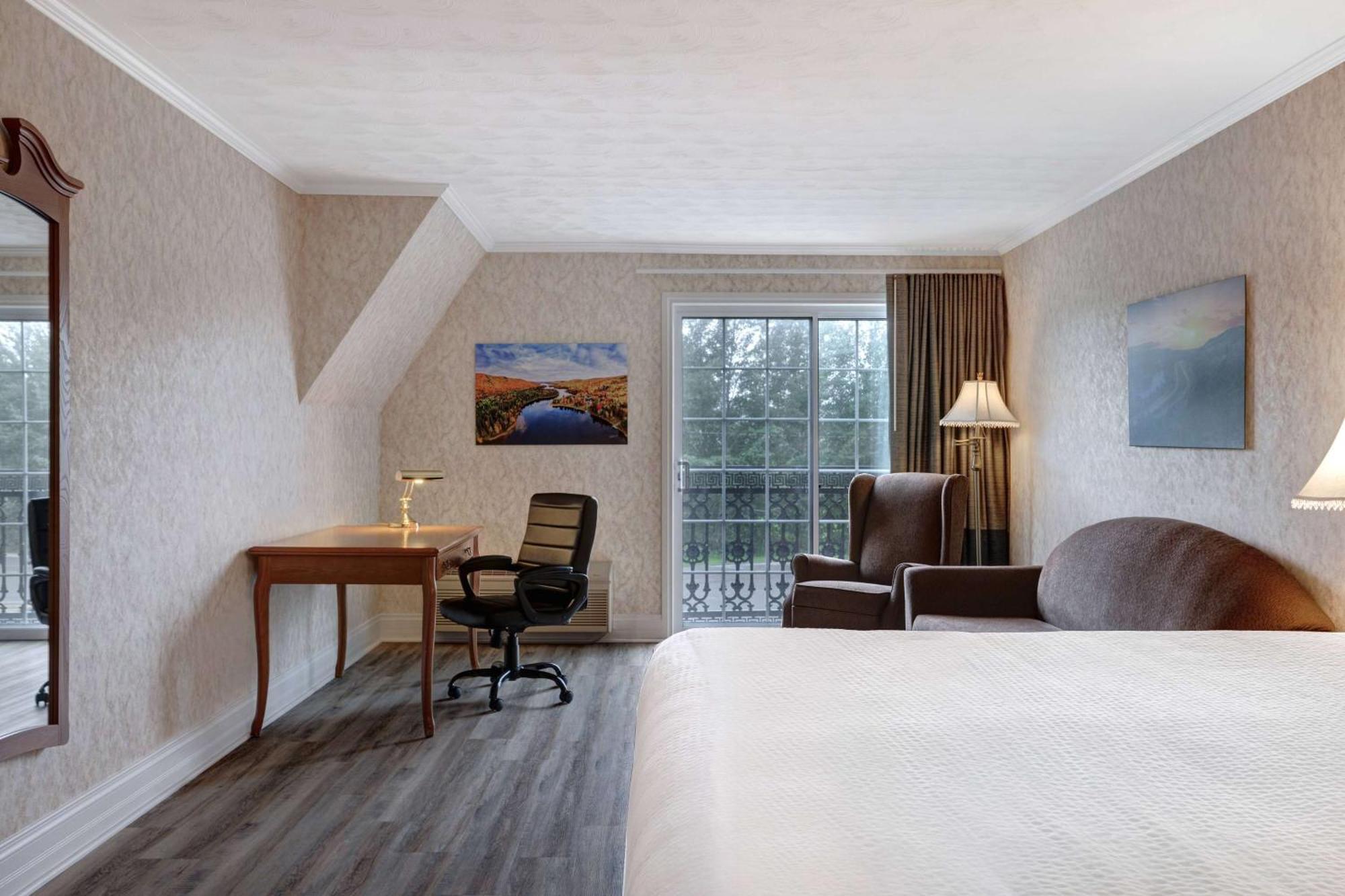 Days Inn By Wyndham Edmundston Dış mekan fotoğraf