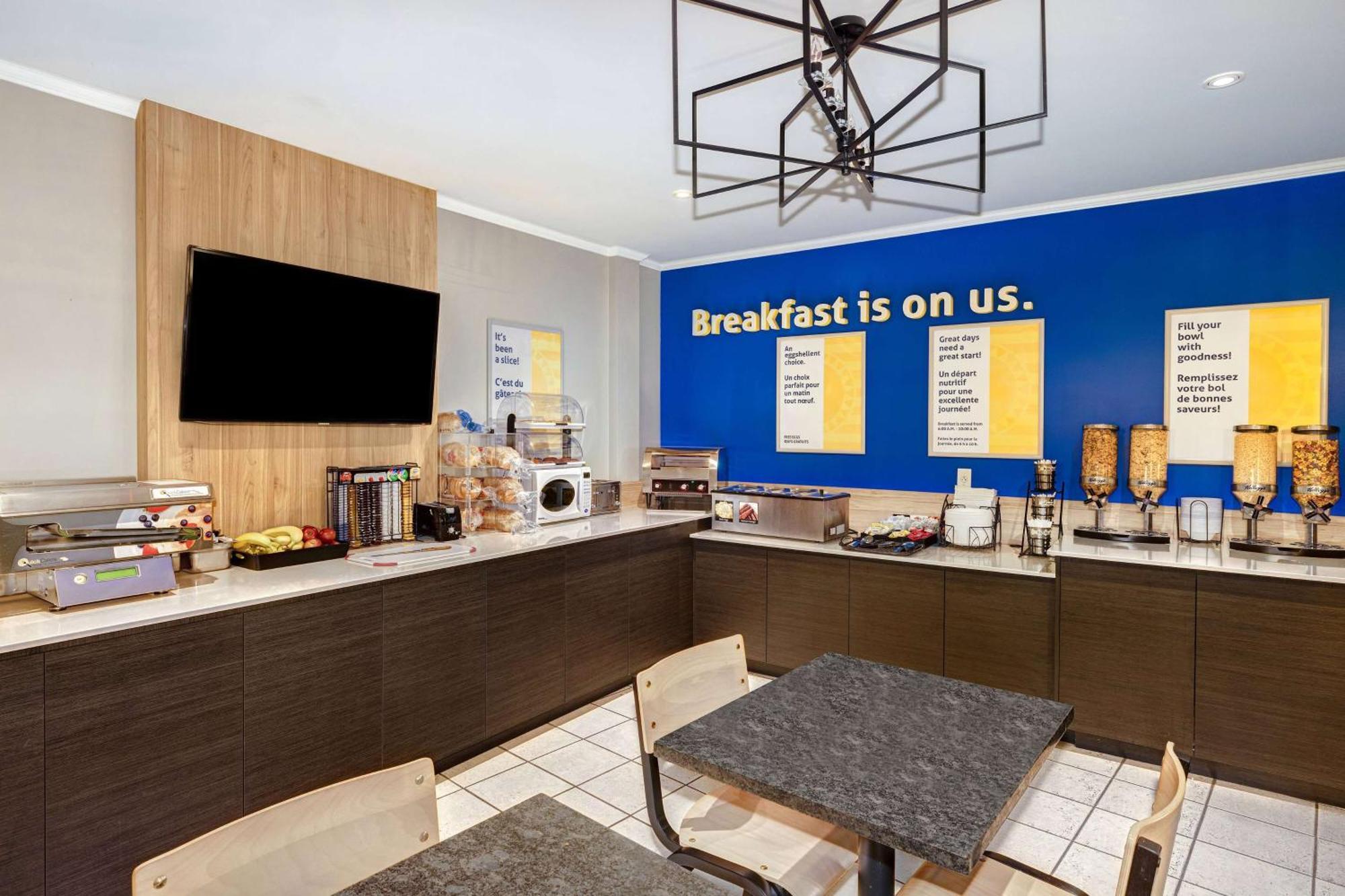 Days Inn By Wyndham Edmundston Dış mekan fotoğraf