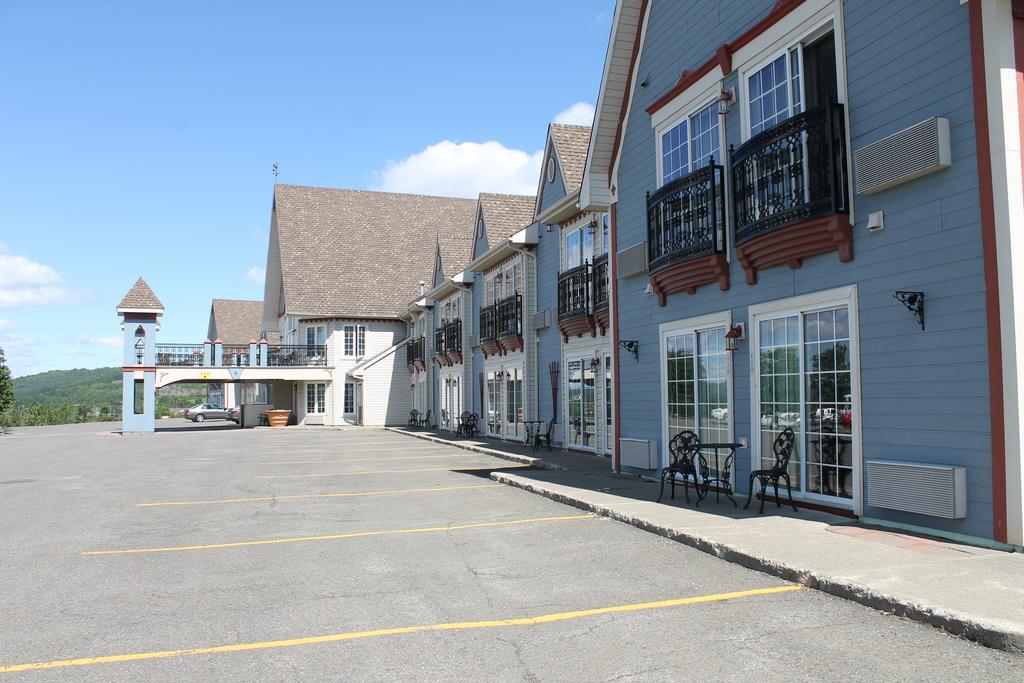 Days Inn By Wyndham Edmundston Dış mekan fotoğraf